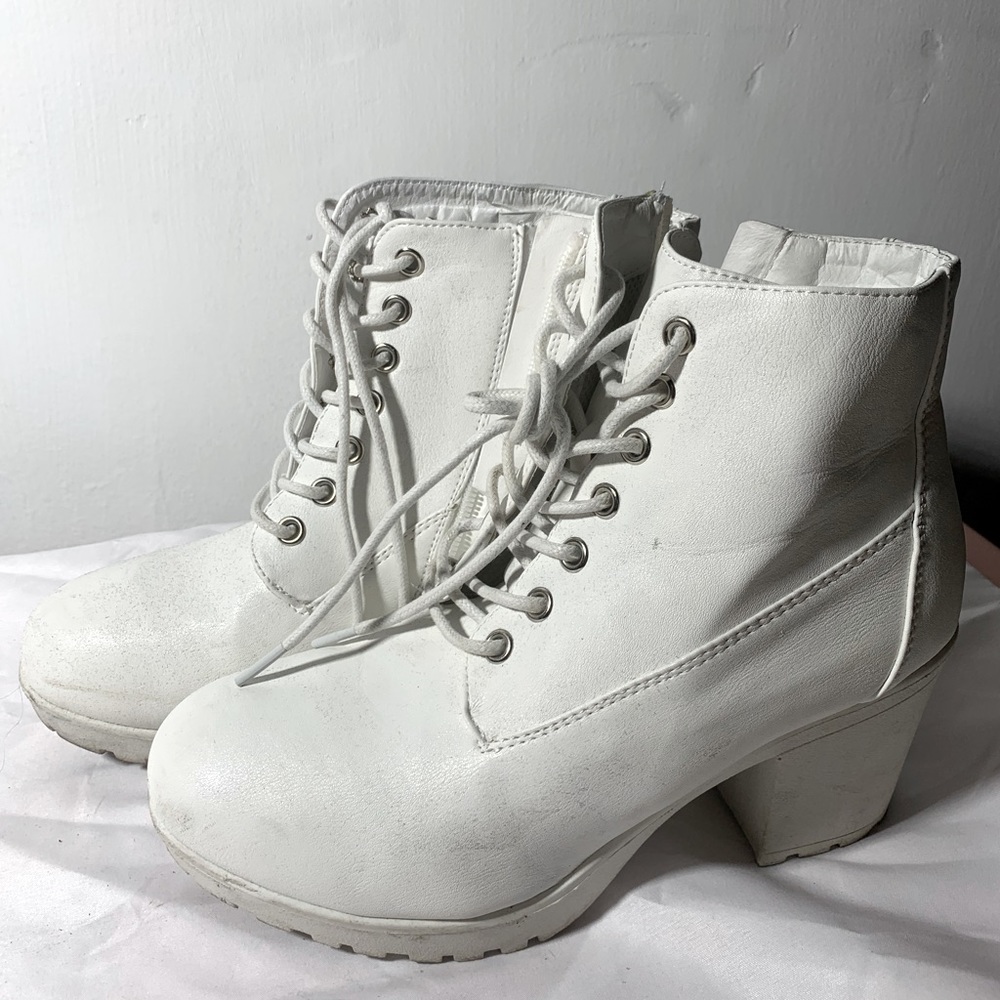Boots Size 8